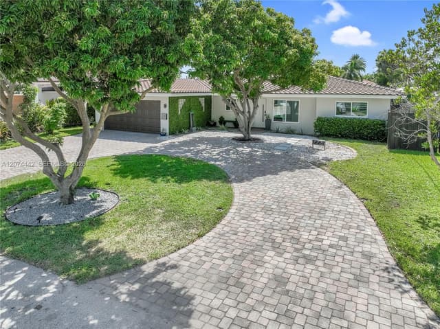 2225 NE 16th Ave, Wilton Manors FL 33305 - Wilton Manors, FL - Photo 3
