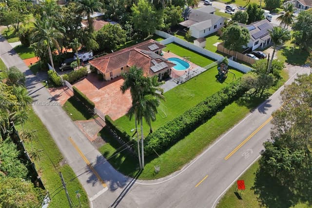 2 NE 160th St, Miami FL 33162 - Miami, FL - Photo 3