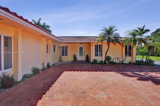 2 NE 160th St, Miami FL 33162 - Miami, FL - Photo 5