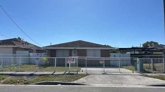 455 NW 14th St, Florida City FL 33034 - Florida City, FL - Photo 2