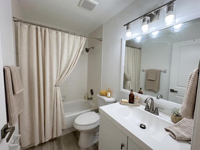 17904 SW 1st Street, Pembroke Pines FL 33029 - Pembroke Pines, FL - Photo 5
