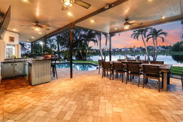 1108 NW 180th Ave, Pembroke Pines FL 33029 - Pembroke Pines, FL - Photo 5