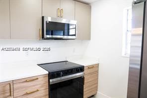 220 SW 9th Ave # 306, Hallandale Beach FL 33009 - Hallandale Beach, FL - Photo 6