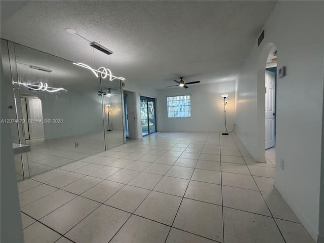 423 NE 210th Cir Ter # 25, Miami FL 33179 - Miami, FL - Photo 7