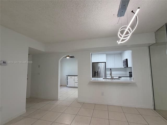 423 NE 210th Cir Ter # 25, Miami FL 33179 - Miami, FL - Photo 4