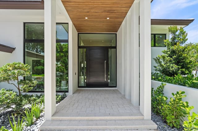 2265 NE 30TH Court, Lighthouse Point FL 33064 - Lighthouse Point, FL - Photo 2