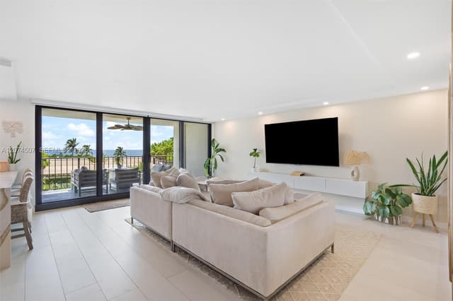 1905 N Ocean Blvd # 3D, Fort Lauderdale FL 33305 - Fort Lauderdale, FL - Photo 2