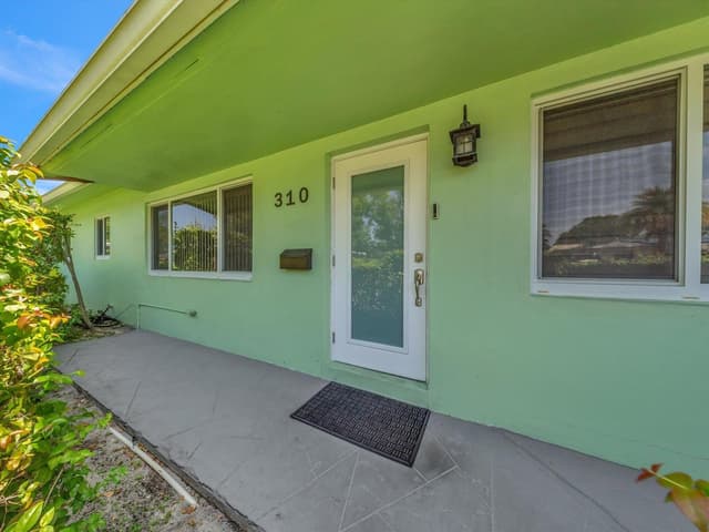 310 SE 8TH Court, Pompano Beach FL 33060 - Pompano Beach, FL - Photo 6
