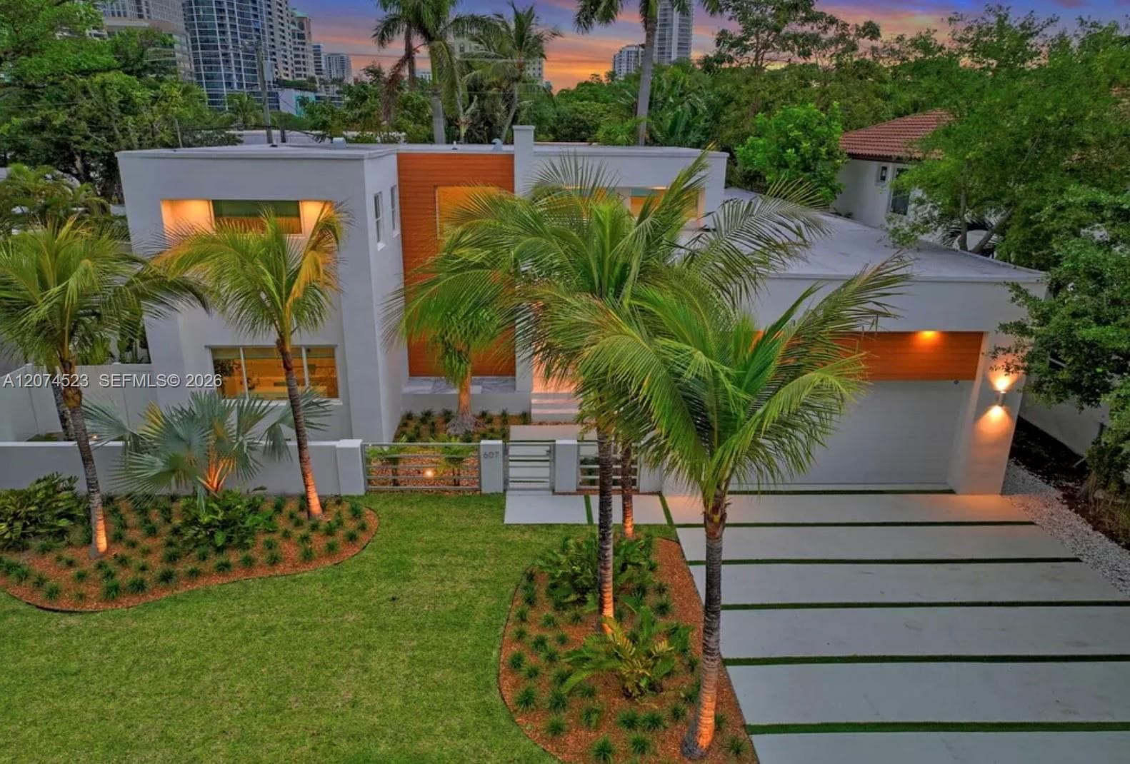 607 SE 6th St, Fort Lauderdale FL 33301 - Fort Lauderdale, FL - Photo 1