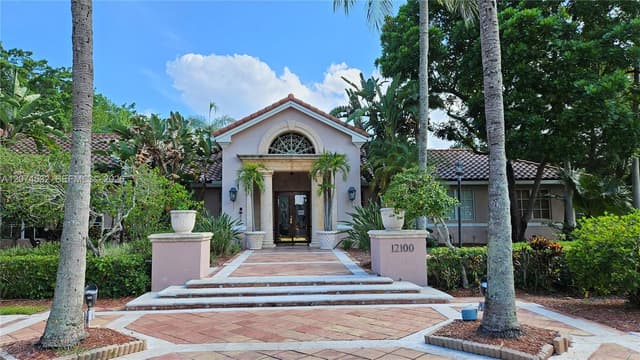 12112 Saint Andrews Pl # 309, Miramar FL 33025 - Miramar, FL - Photo 2