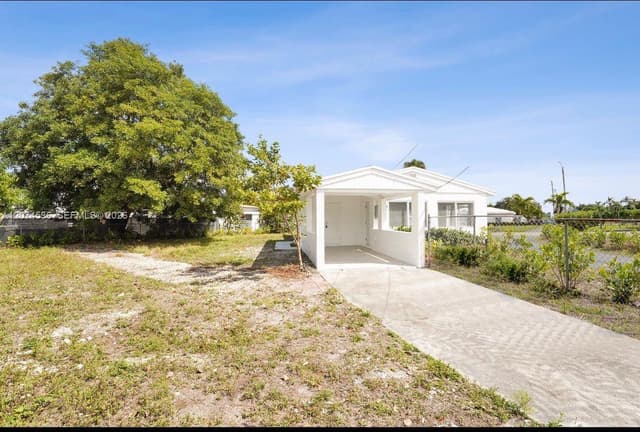 4701 N Andrews Ave, Oakland Park FL 33309 - Oakland Park, FL - Photo 2
