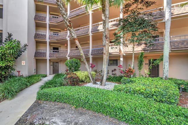 4702 Fountains Drive S # 105, Lake Worth FL 33467 - Lake Worth, FL - Photo 2