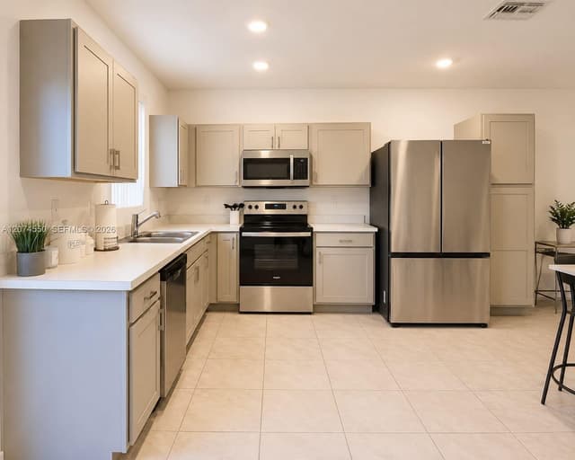 364 NW 8th Ct # 364, Pompano Beach FL 33060 - Pompano Beach, FL - Photo 3