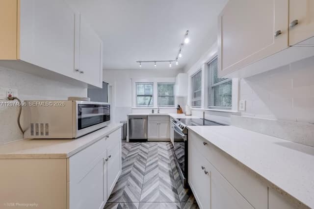 46 NE 43rd St, Miami FL 33137 - Miami, FL - Photo 7