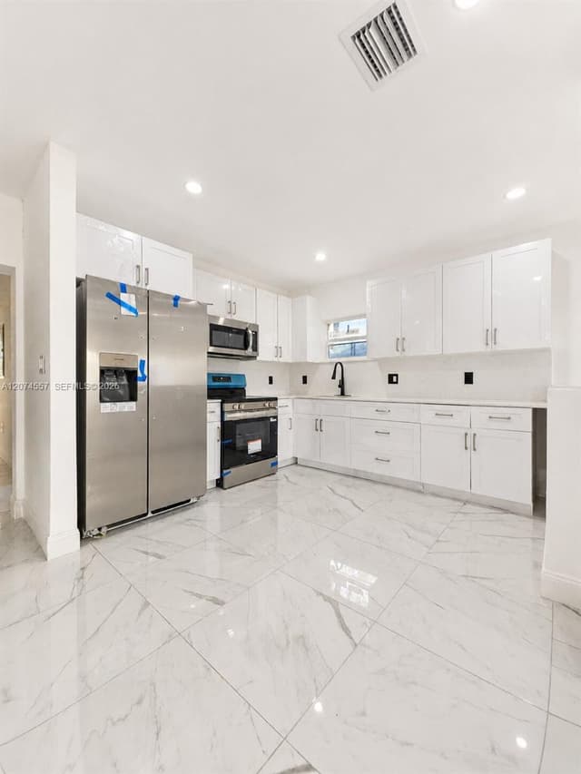 980 NW 13th St, Homestead FL 33030 - Homestead, FL - Photo 6