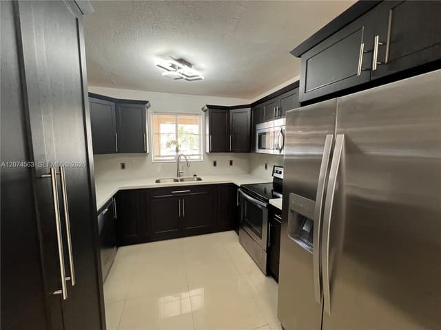 7785 W 30th Ct # 107, Hialeah FL 33018 - Hialeah, FL - Photo 2