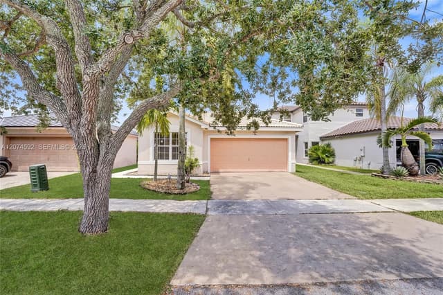 1822 SW 176th Ave, Miramar FL 33029 - Miramar, FL - Photo 2