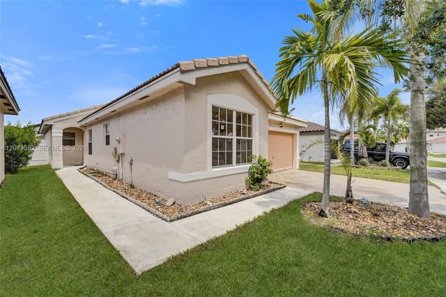 1822 SW 176th Ave, Miramar FL 33029 - Miramar, FL - Photo 5