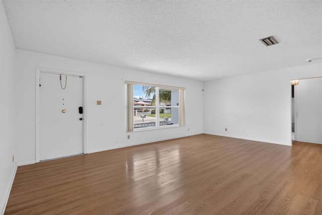 1055 NW 72ND Terrace NW, Margate FL 33063 - Margate, FL - Photo 7