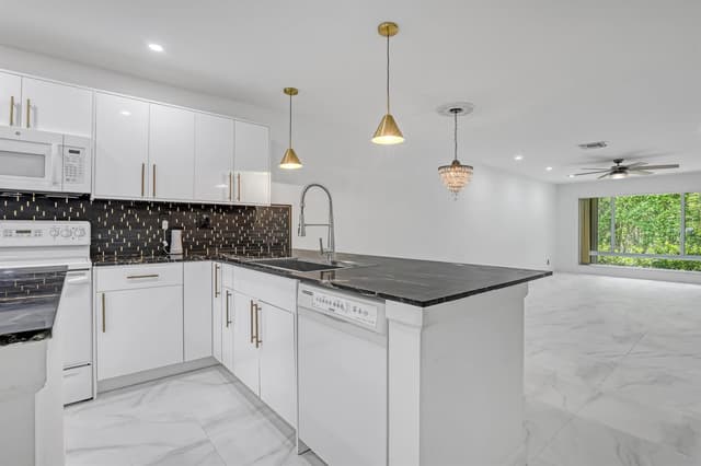 13233 Lucinda Palm Court # B, Delray Beach FL 33484 - Delray Beach, FL - Photo 6