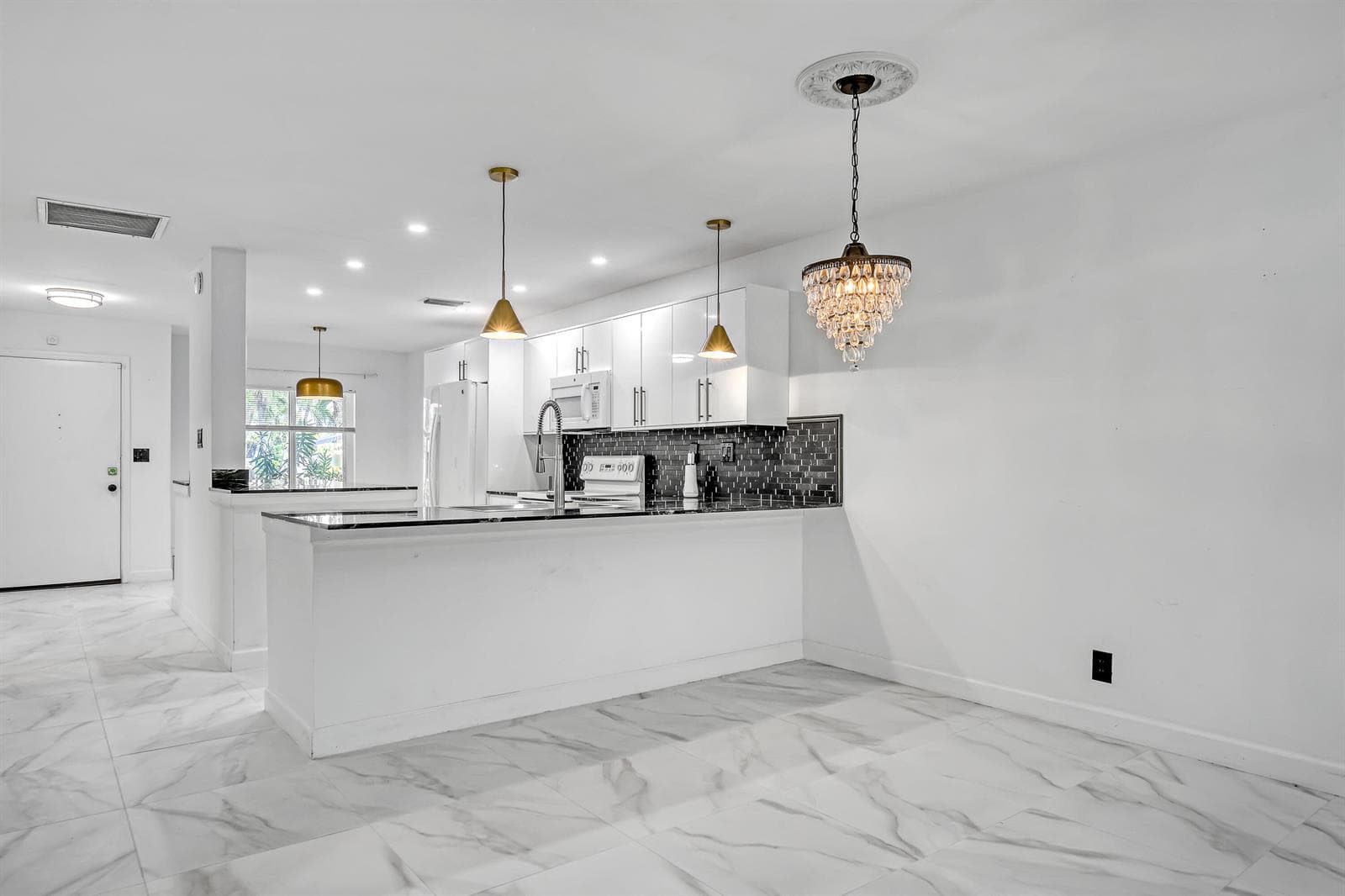 13233 Lucinda Palm Court # B, Delray Beach FL 33484 - Delray Beach, FL - Photo 1