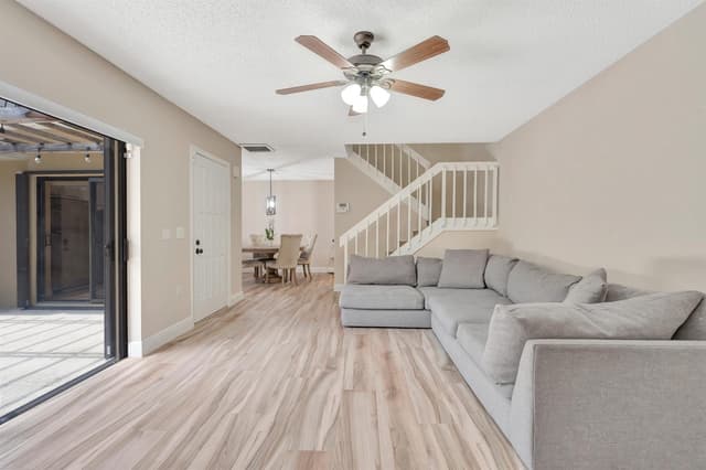 207 2nd Terrace, Palm Beach Gardens FL 33418 - Palm Beach Gardens, FL - Photo 3