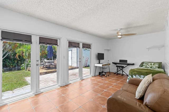 1054 OLD BOYNTON Road, Boynton Beach FL 33426 - Boynton Beach, FL - Photo 5