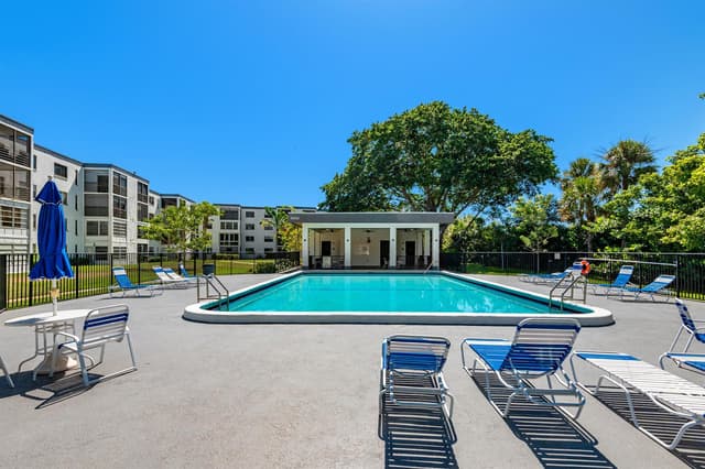 9235 SW 8th Street # 502, Boca Raton FL 33428 - Boca Raton, FL - Photo 2