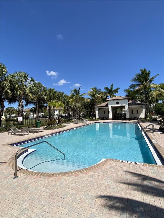 4676 Monarch Way, Coconut Creek FL 33073 - Coconut Creek, FL - Photo 5