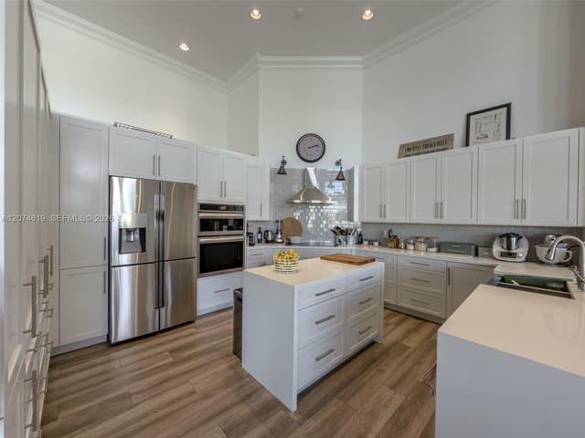 2950 Medinah, Weston FL 33332 - Weston, FL - Photo 7