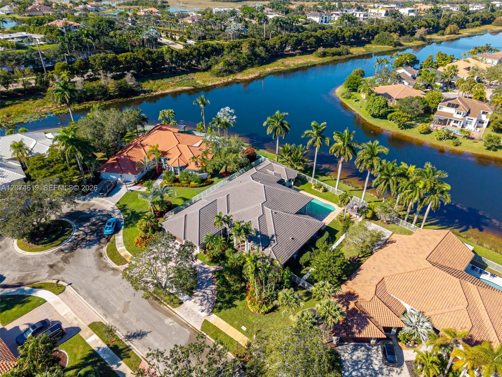 2950 Medinah, Weston FL 33332 - Weston, FL - Photo 1