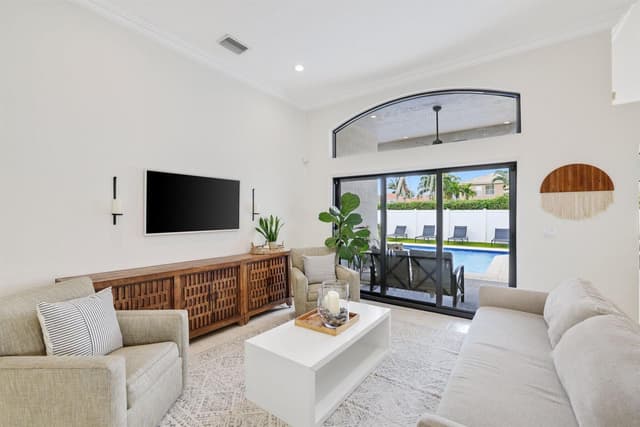 6373 Shadow Creek Village Circle, Lake Worth FL 33463 - Lake Worth, FL - Photo 7