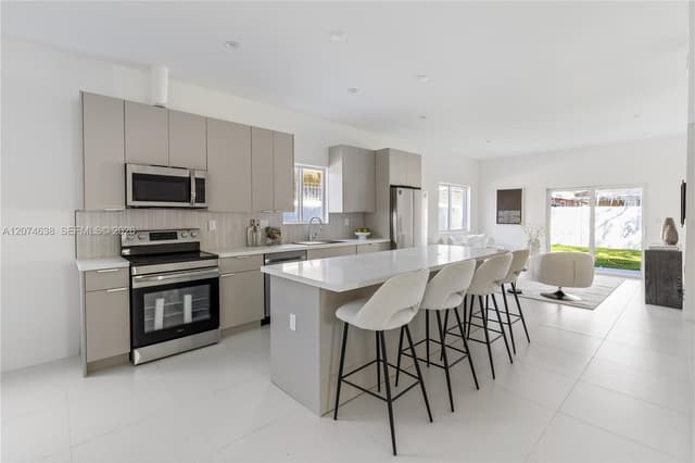 5735 SW 4th St, Miami FL 33144 - Miami, FL - Photo 4