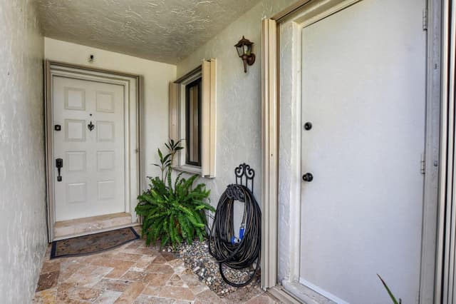 21616 Guadalajara Avenue, Boca Raton FL 33433 - Boca Raton, FL - Photo 4