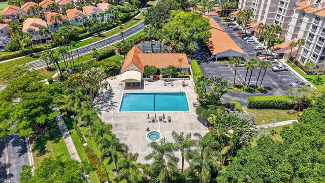 17031 BOCA CLUB Boulevard # 106A, Boca Raton FL 33487 - Boca Raton, FL - Photo 2