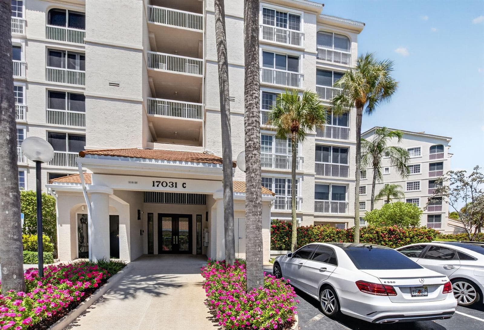 17031 BOCA CLUB Boulevard # 106A, Boca Raton FL 33487 - Boca Raton, FL - Photo 1