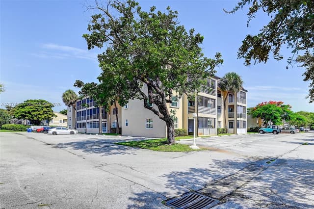 2700 Riverside Dr # B, Coral Springs FL 33065 - Coral Springs, FL - Photo 3