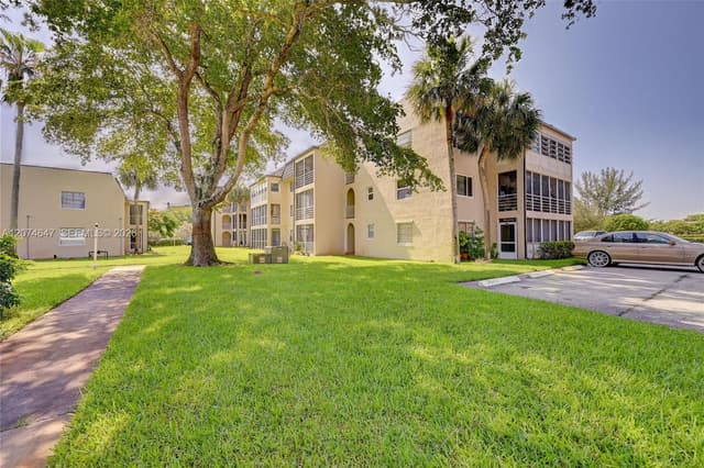 2700 Riverside Dr # B, Coral Springs FL 33065 - Coral Springs, FL - Photo 4