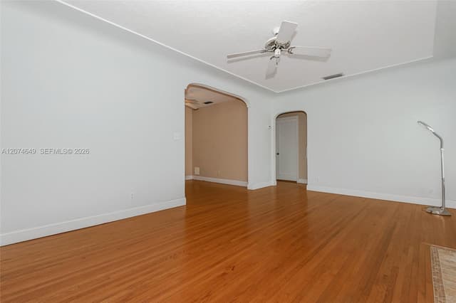 989 Eastward Dr, Miami Springs FL 33166 - Miami Springs, FL - Photo 3