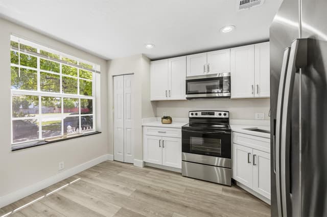 4161 NW 9TH Avenue # 5, Deerfield Beach FL 33064 - Deerfield Beach, FL - Photo 5