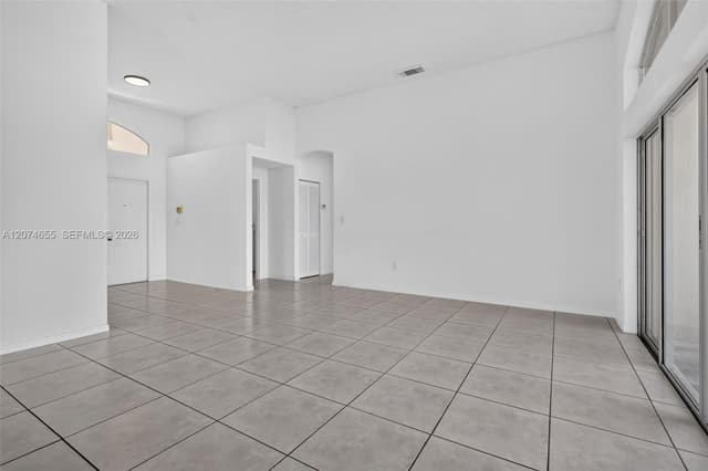 2342 NW 184th Ter, Pembroke Pines FL 33029 - Pembroke Pines, FL - Photo 6