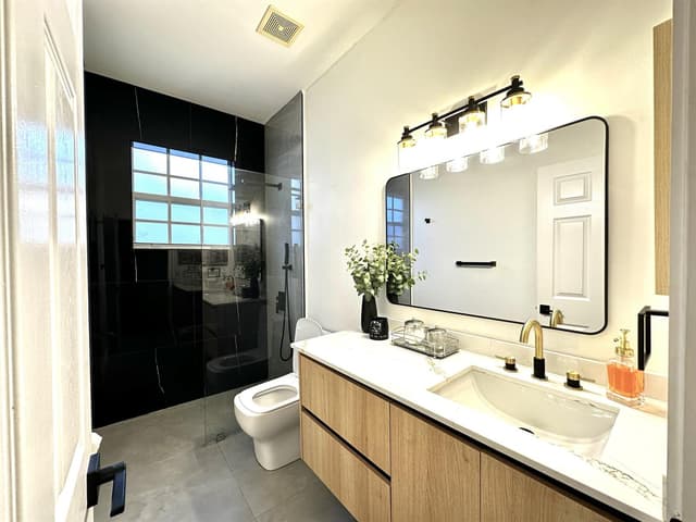 15850 NW 11TH Street, Pembroke Pines FL 33028 - Pembroke Pines, FL - Photo 2