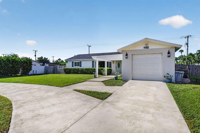 7752 SAINT ANDREWS Road, Lake Worth FL 33467 - Lake Worth, FL - Photo 4