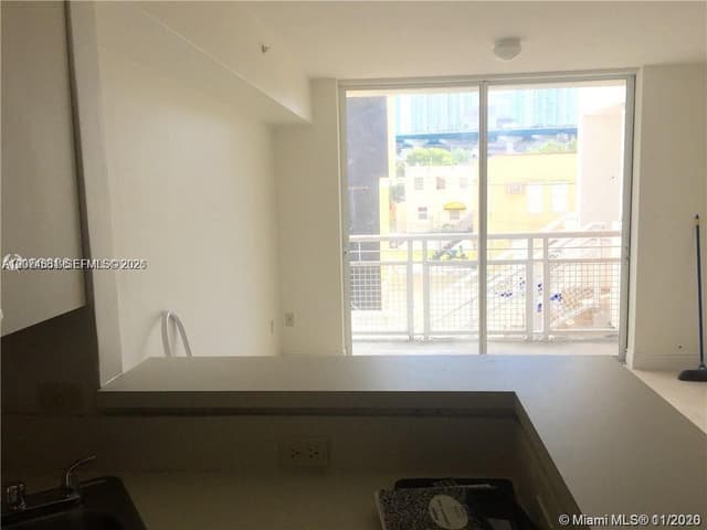 450 SW 3rd St # 15, Miami FL 33130 - Miami, FL - Photo 3