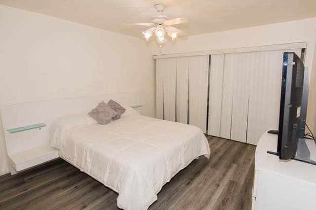 149 West Court, Royal Palm Beach FL 33411 - Royal Palm Beach, FL - Photo 6