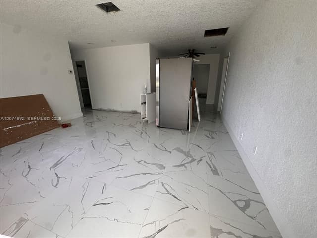 631 NW 37th Ave, Lauderhill FL 33311 - Lauderhill, FL - Photo 3