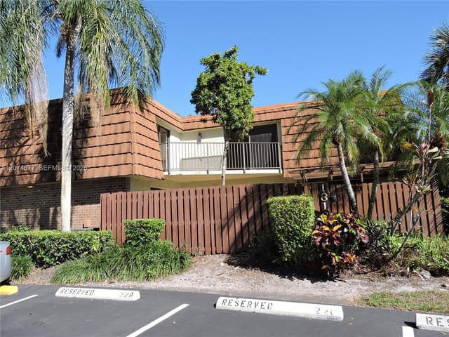 1316 SW 118th Ter # 1316, Davie FL 33325 - Davie, FL - Photo 2