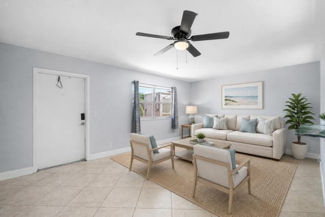 566 Saxony L, Delray Beach FL 33446 - Delray Beach, FL - Photo 5
