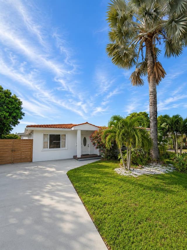 4730 NE 3rd Avenue, Oakland Park FL 33334 - Oakland Park, FL - Photo 2