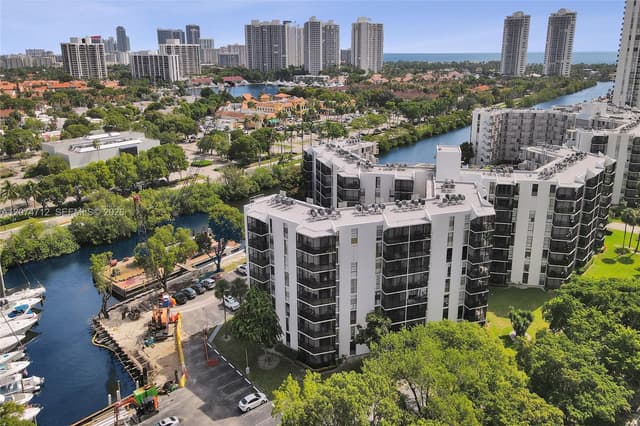 3401 N Country Club Dr, Aventura FL 33180 - Aventura, FL - Photo 3